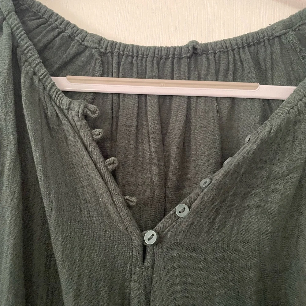 Old Navy Double Weave Long Sleeve Blouse in Green - Picture 3 of 4